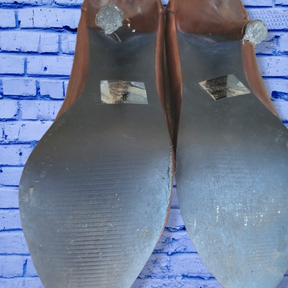 If Carrini Bronze Heels - Picture 7 of 13